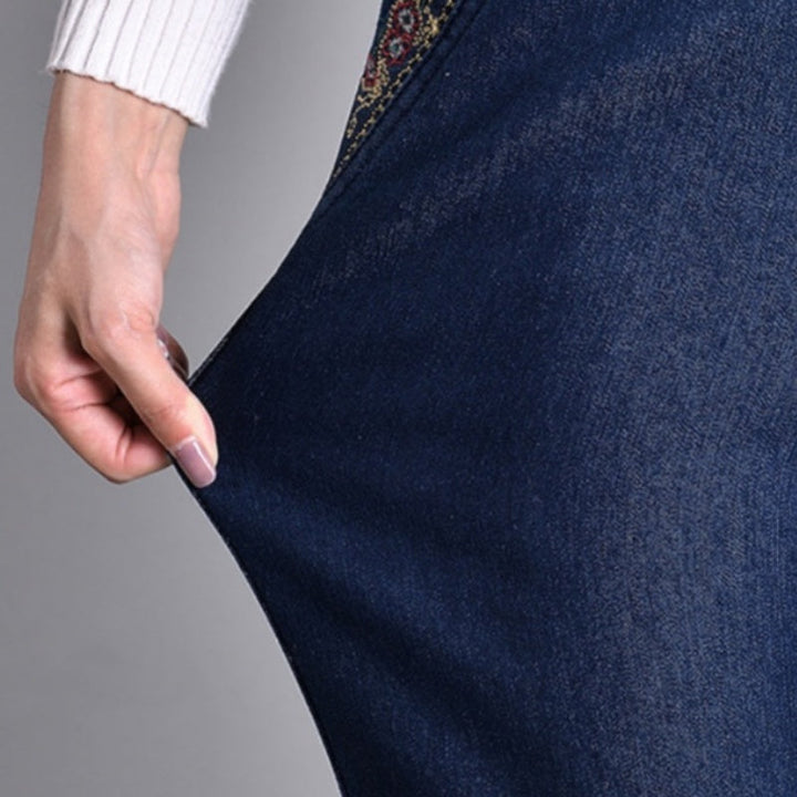 Chloe | Jeans with side pockets and elastic waist
